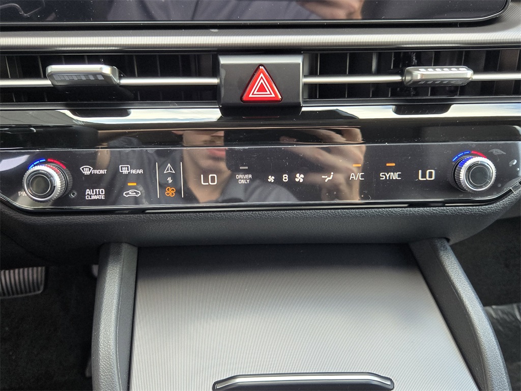 2026 Kia Sportage Hybrid EX Gray at Shottenkirk Kia Fort Bend