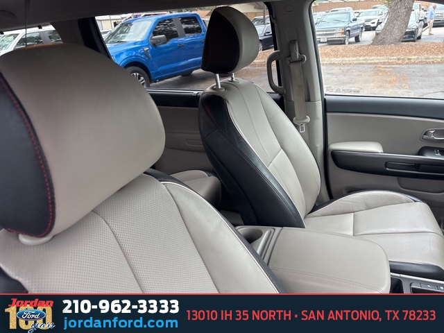 Used Car 2021 Kia Sedona  Ex For Sale Under $20,000 In San Antonio, Texas