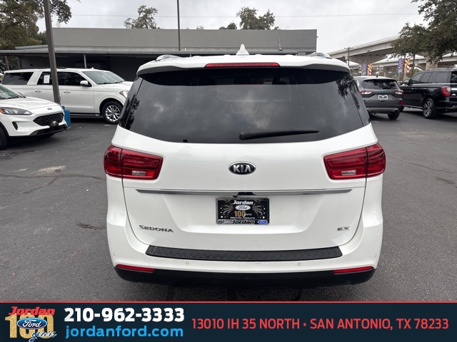 Used Car 2021 Kia Sedona  Ex For Sale Under $20,000 In San Antonio, Texas