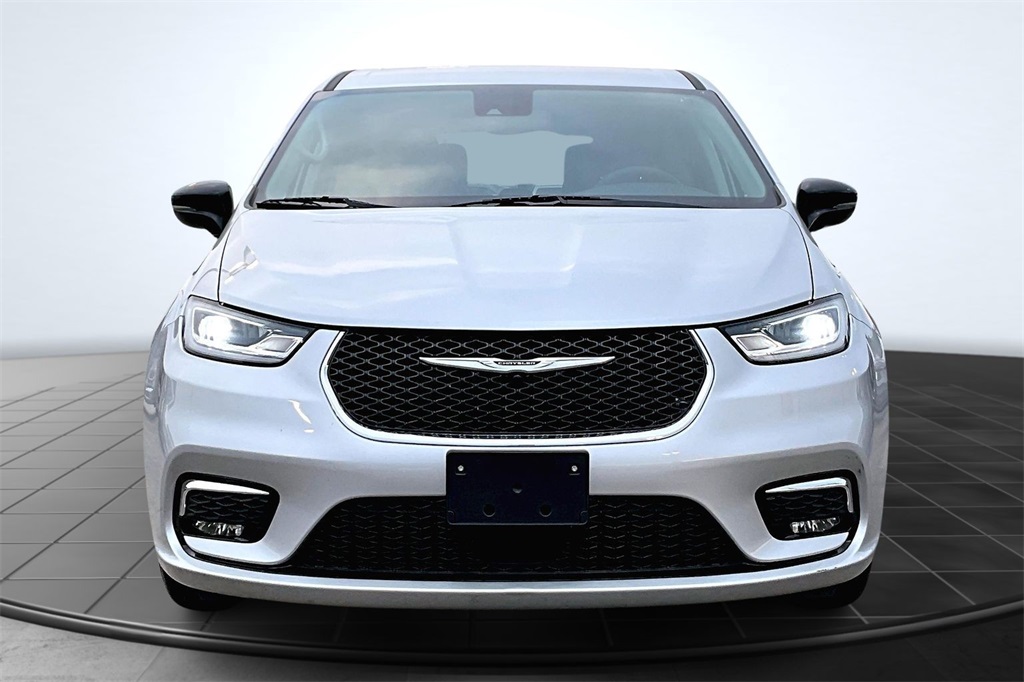 2024 Chrysler Pacifica Touring L Silver at Big Star Buick GMC