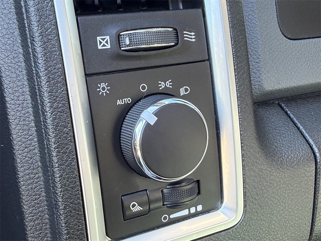 Used Car 2018 Ram 1500  Slt For Sale Under $25,000 In San Marcos, Texas