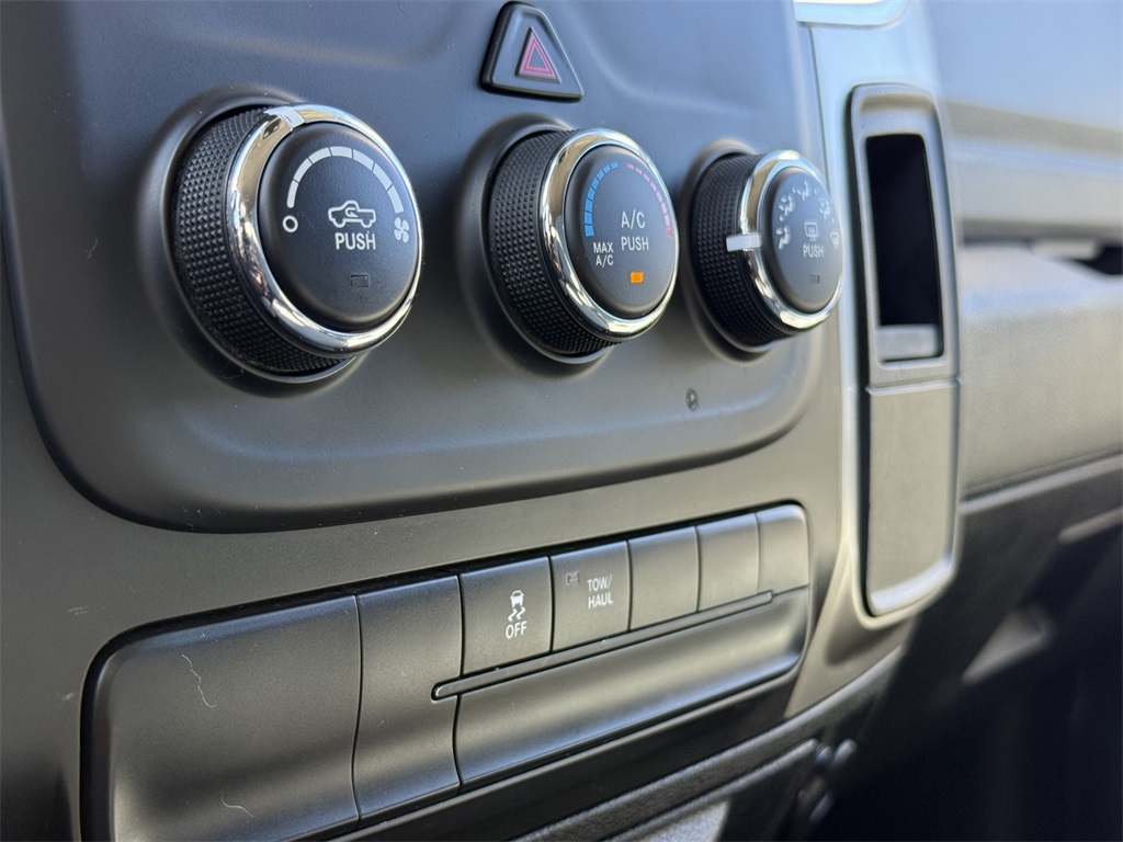 Used Car 2018 Ram 1500  Slt For Sale Under $25,000 In San Marcos, Texas