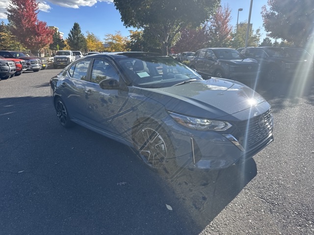 2025 Nissan Sentra SR's photo