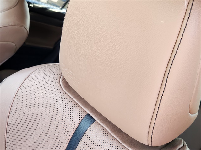 2025 Toyota Highlander Hybrid Limited Silver at Community Toyota