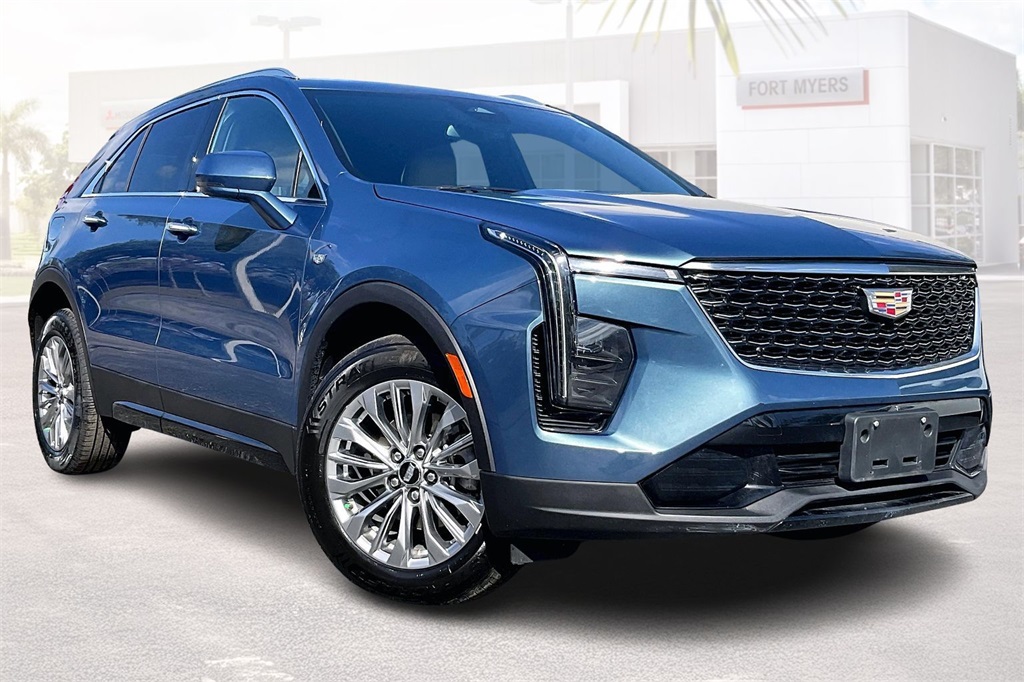 2024 Cadillac XT4 Premium Luxury AWD