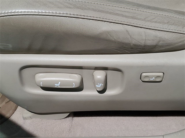 Used 2005 Lexus RX For Sale in Livonia, MI
