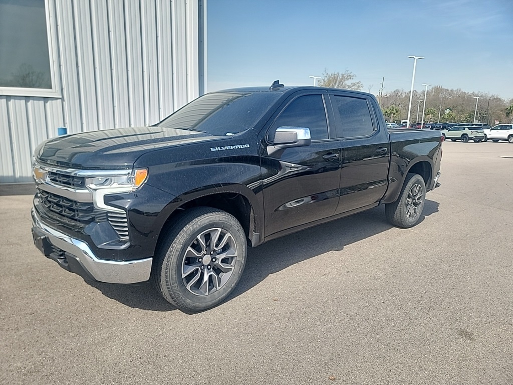 2023 Chevrolet Silverado 1500 LT Crew Cab 4WD