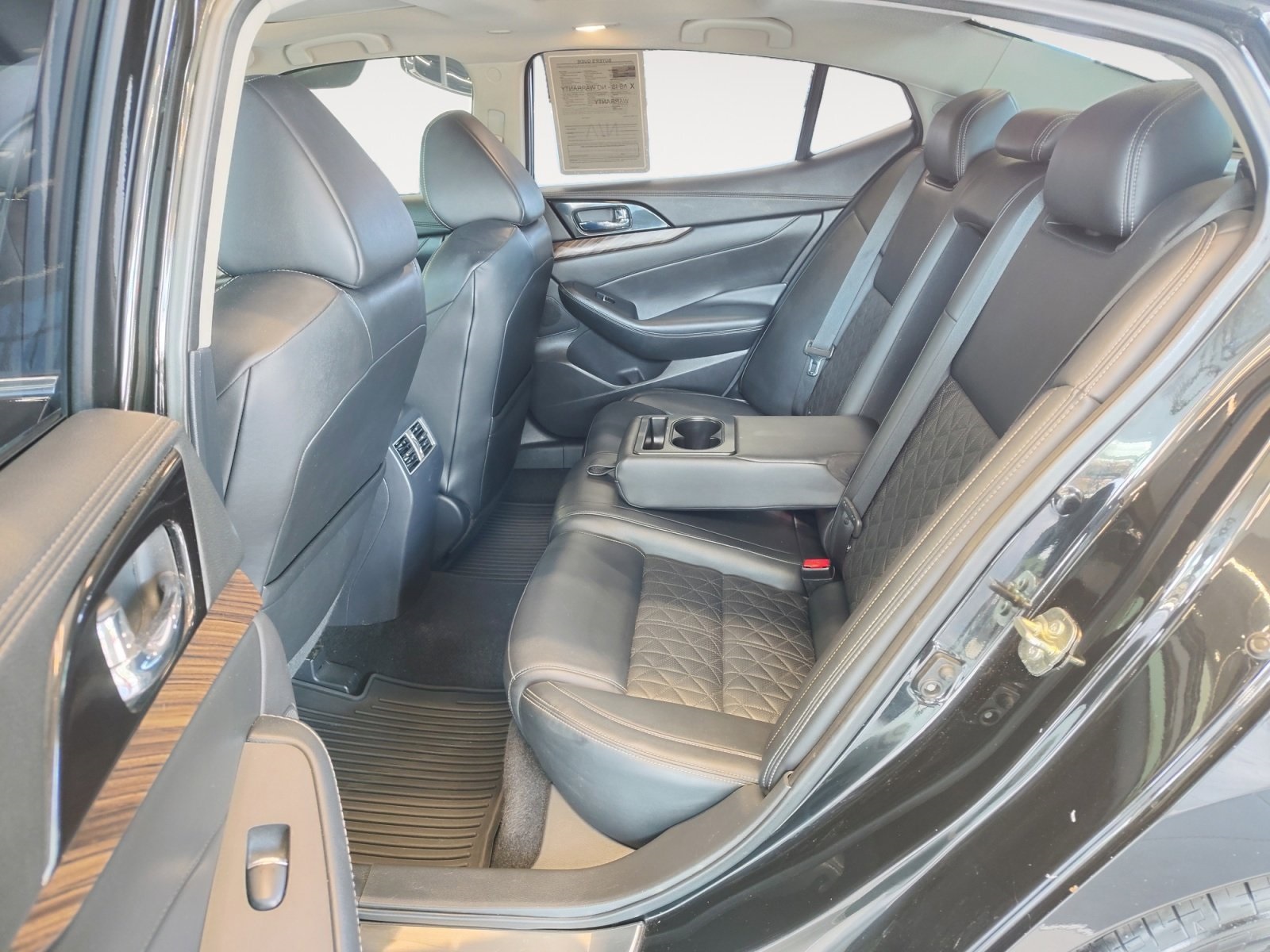 Used Car 2017 Nissan Maxima  Platinum For Sale Under $15,000 In San Antonio, Texas