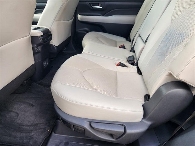 2024 Toyota Grand Highlander Limited Silver at Legacy Ford