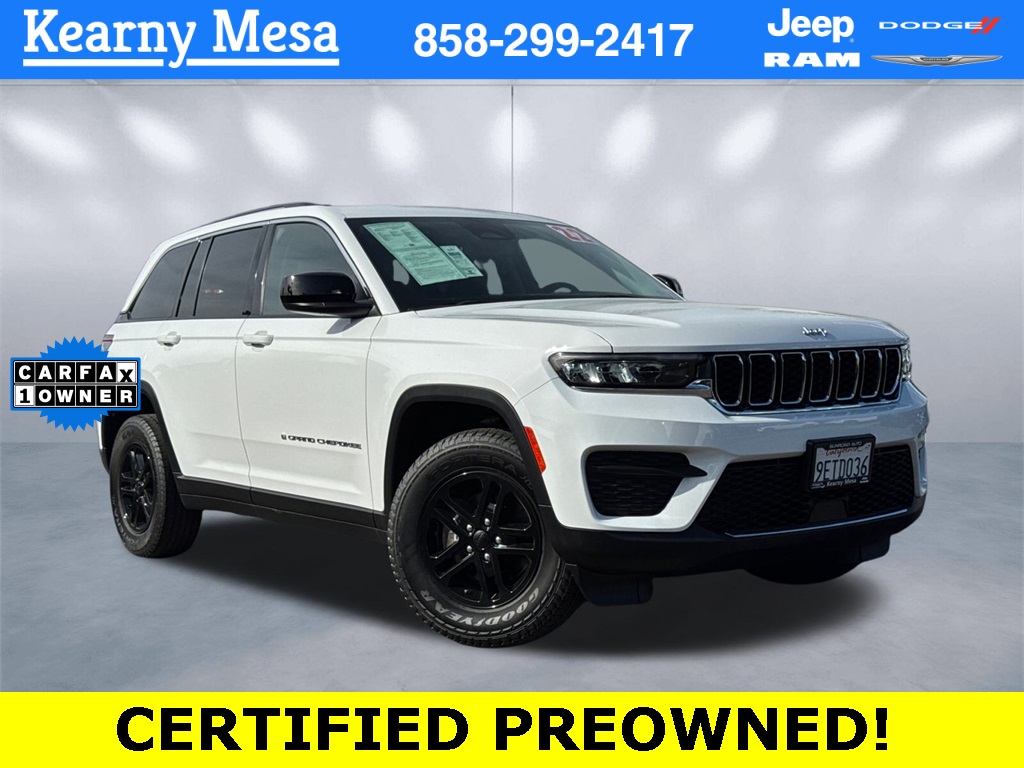 2023 Jeep Grand Cherokee Laredo RWD