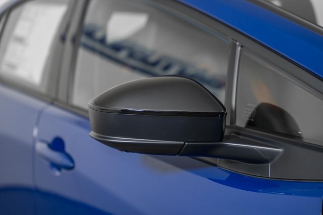 ToyotaPrius Plug-In Hybrid17