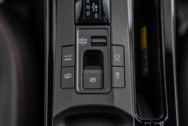 ToyotaPrius Plug-In Hybrid27