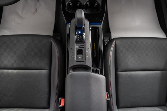 ToyotaPrius Plug-In Hybrid28