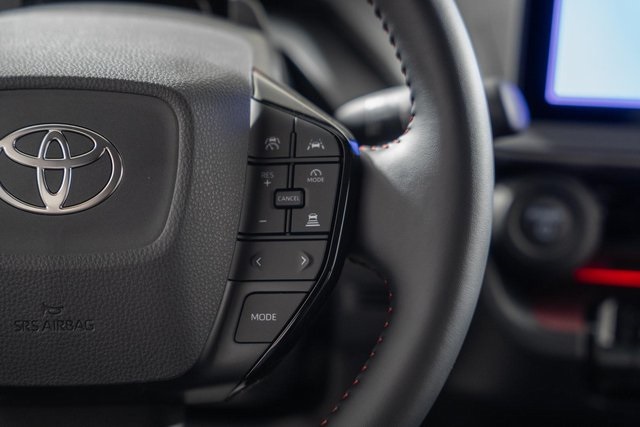 ToyotaPrius Plug-In Hybrid30