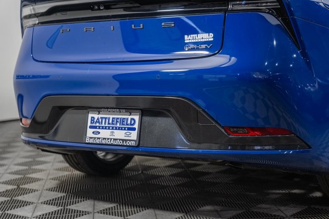 ToyotaPrius Plug-In Hybrid9