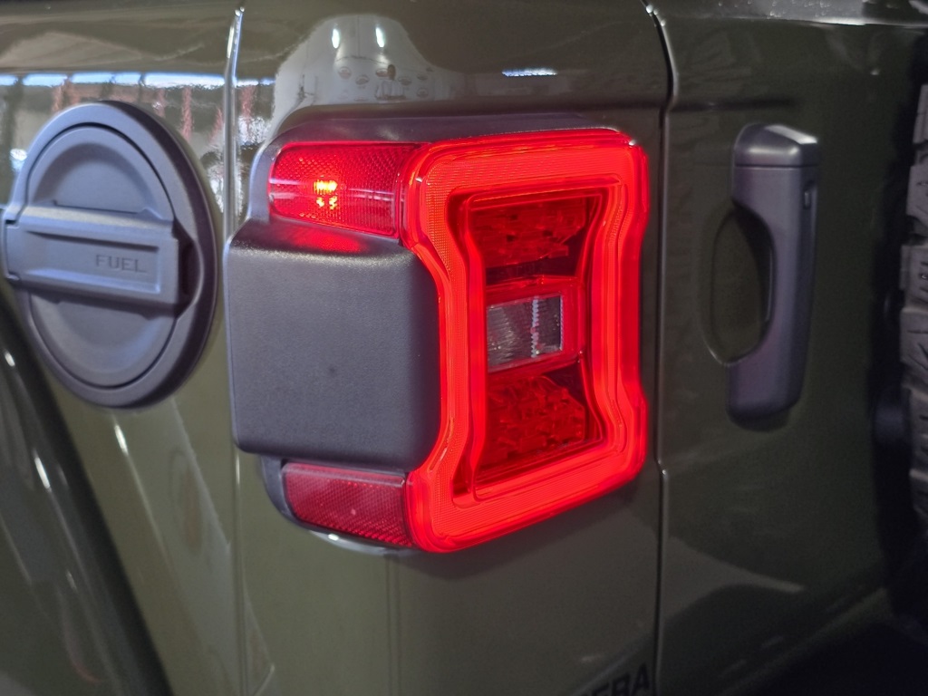 Thumbnail: 2023 Jeep Wrangler - 10