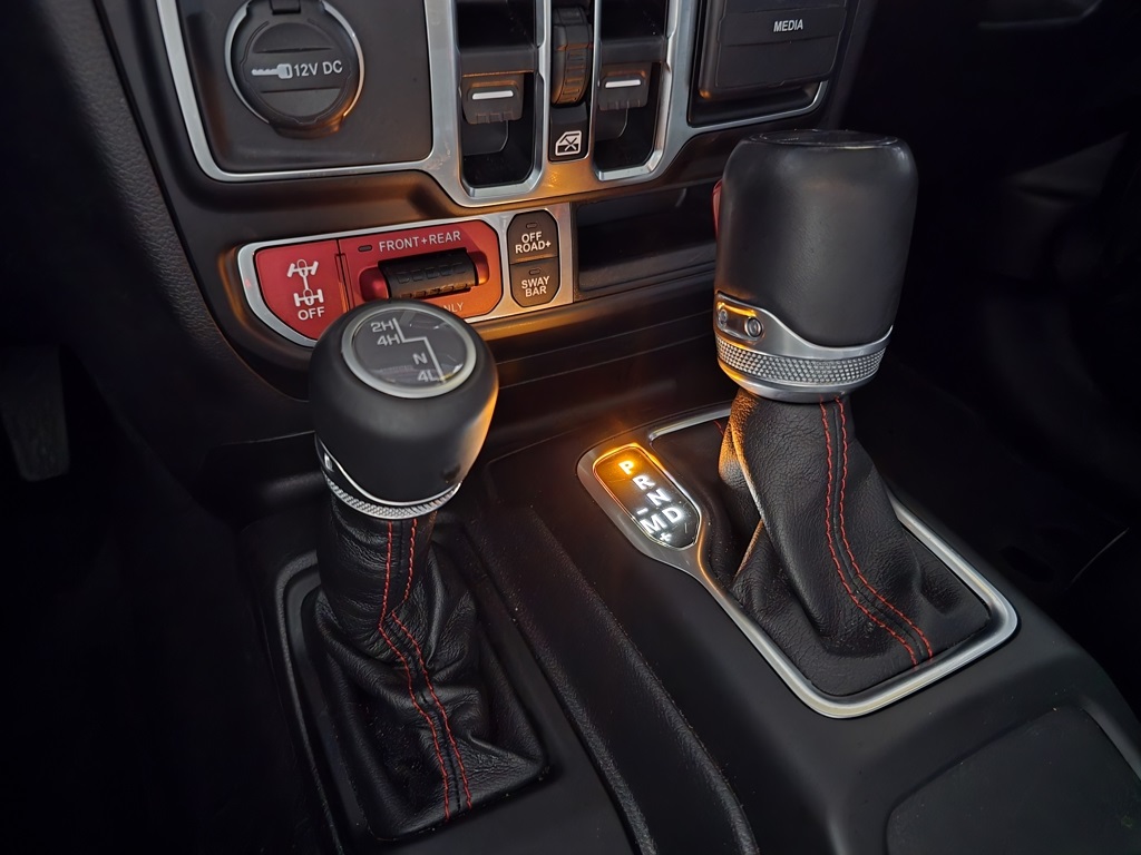 Thumbnail: 2023 Jeep Wrangler - 24