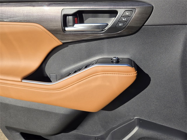 2026 Toyota Highlander Platinum Black at Gullo Toyota