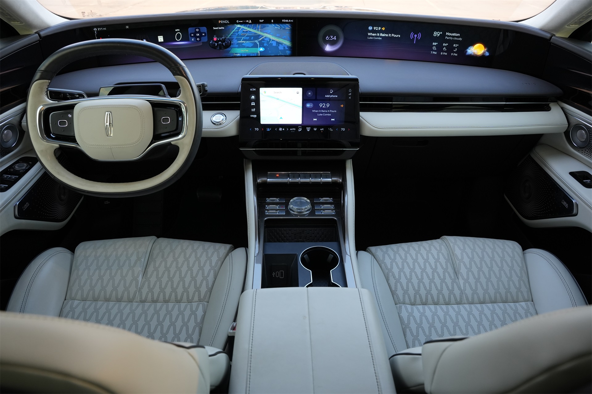 2024 Lincoln Nautilus Black Label Silver at Classic Chevrolet Galveston