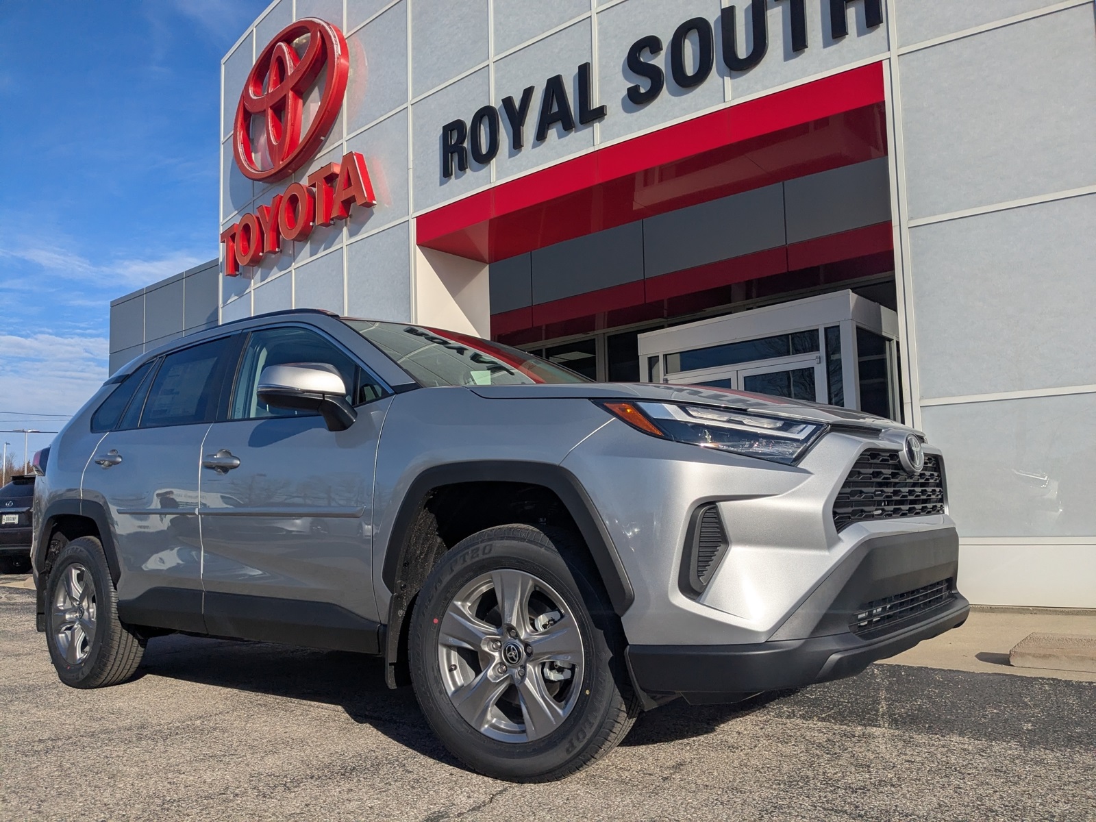 2025 Toyota RAV4 XLE AWD