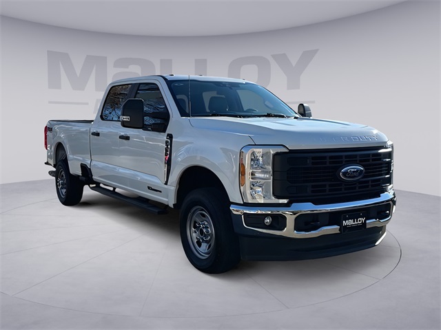 2025 Ford F-350 Super Duty XL Crew Cab 4WD