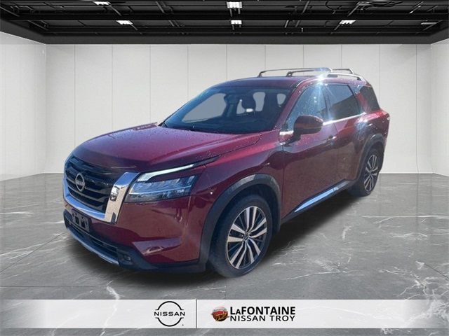 2022 Nissan Pathfinder Platinum