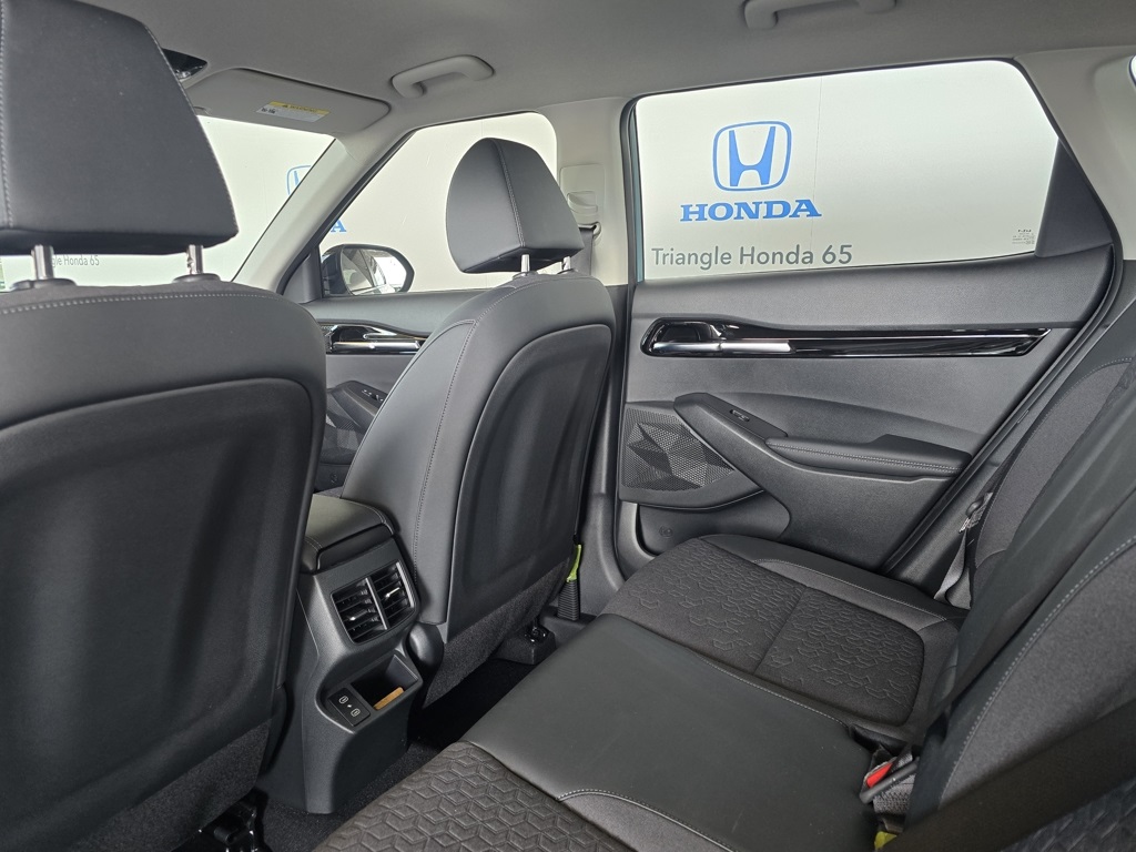 Thumbnail: 2024 Kia Seltos - 15