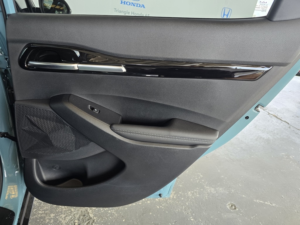 Thumbnail: 2024 Kia Seltos - 23