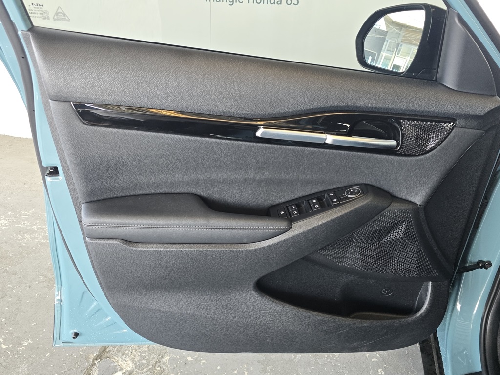 Thumbnail: 2024 Kia Seltos - 25