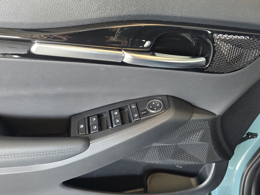 Thumbnail: 2024 Kia Seltos - 26