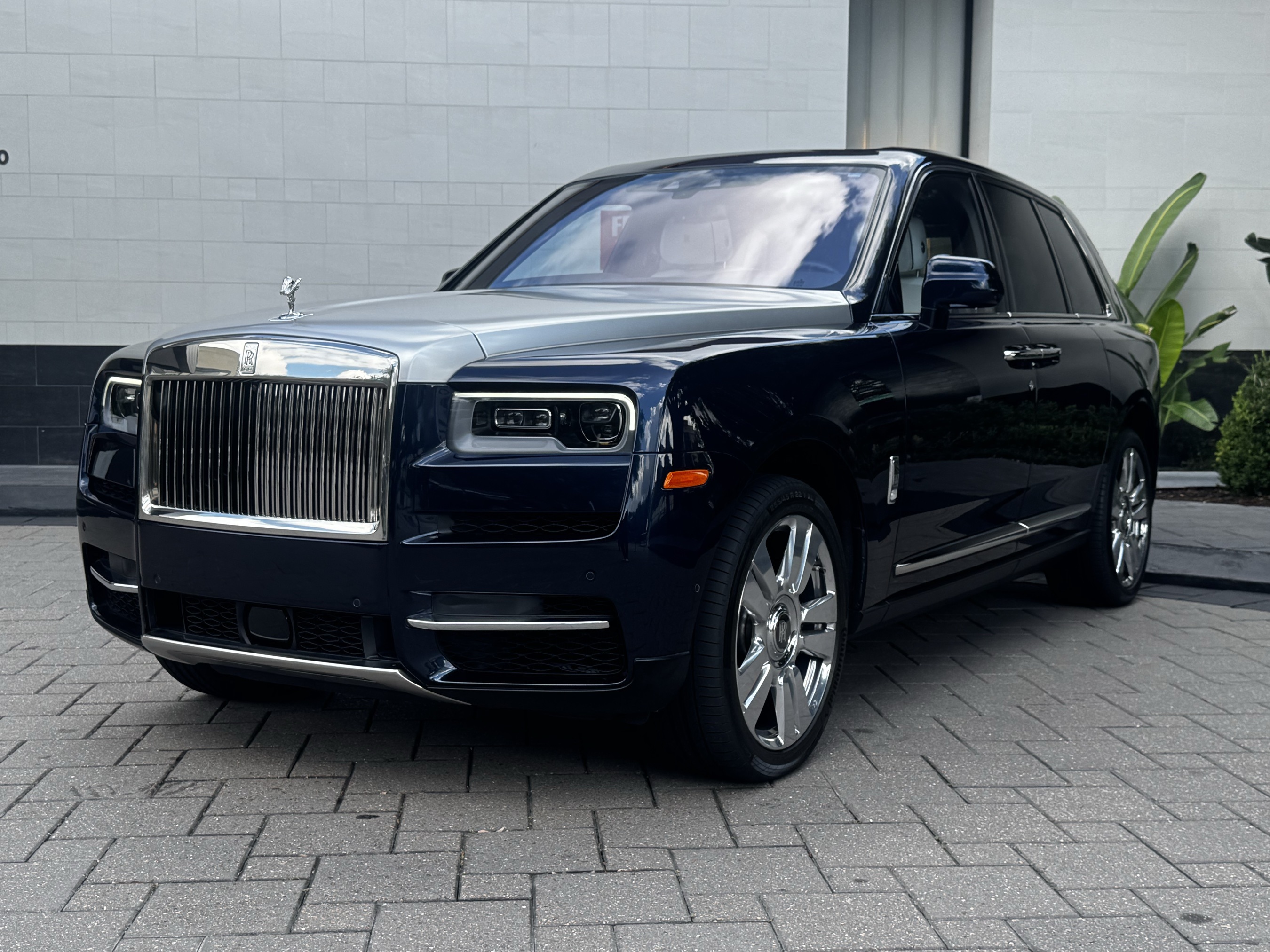 /2022 Rolls-Royce Cullinan