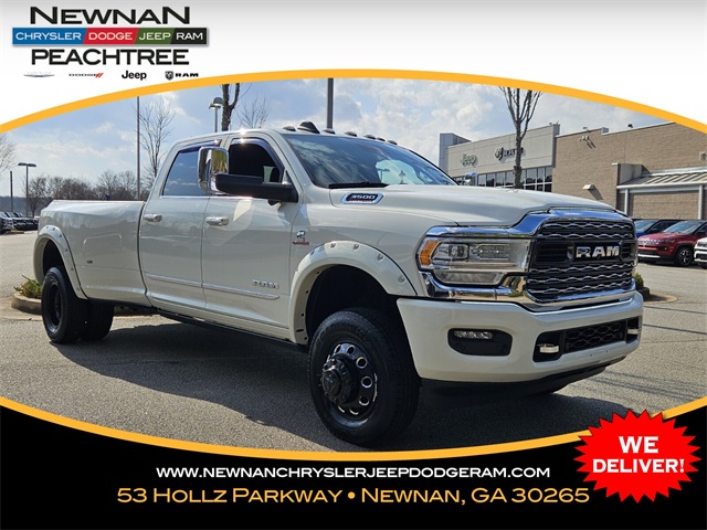 2022 RAM 3500 Limited Crew Cab LB DRW 4WD