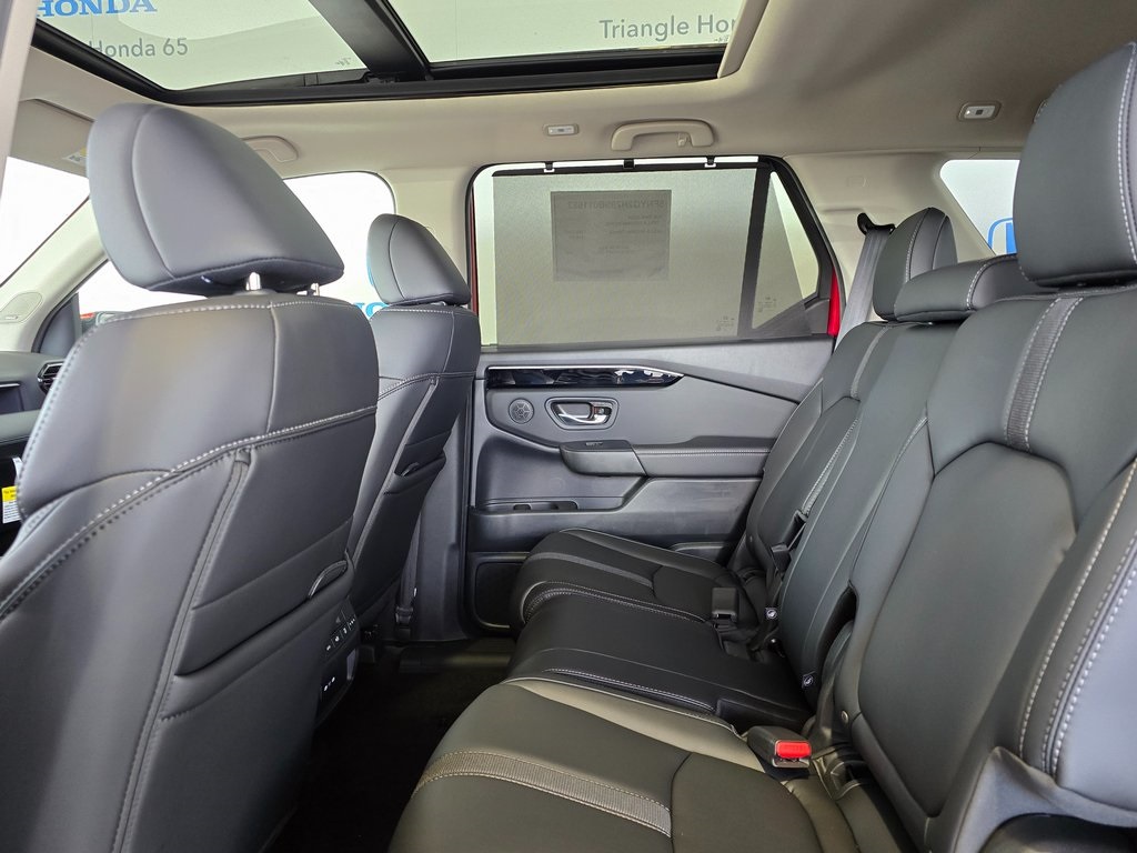 Thumbnail: 2025 Honda Pilot - 17