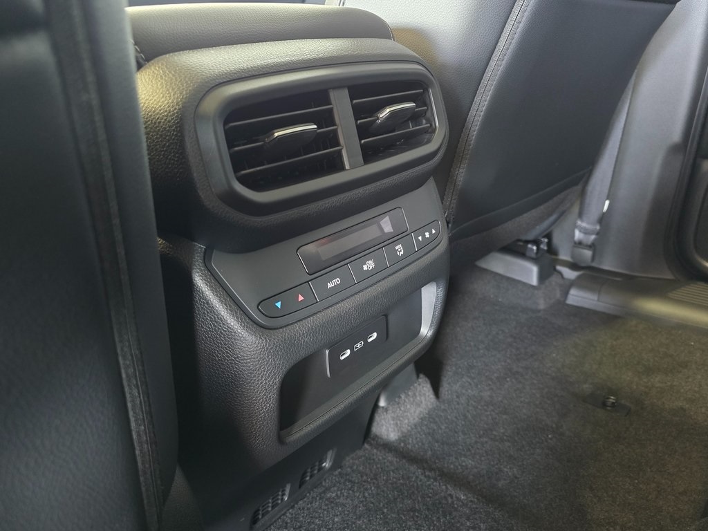 Thumbnail: 2025 Honda Pilot - 19