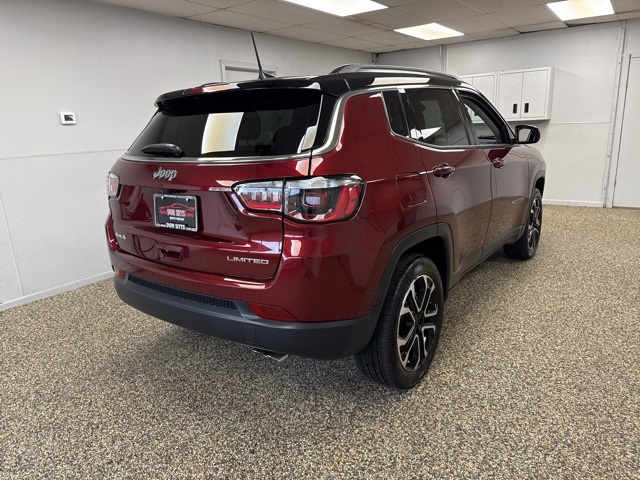 2022 Jeep Compass Limited photo 4