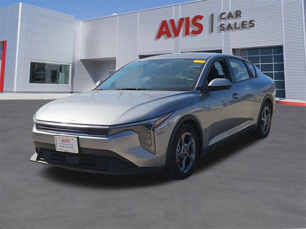 2025 Kia K4 LXS FWD