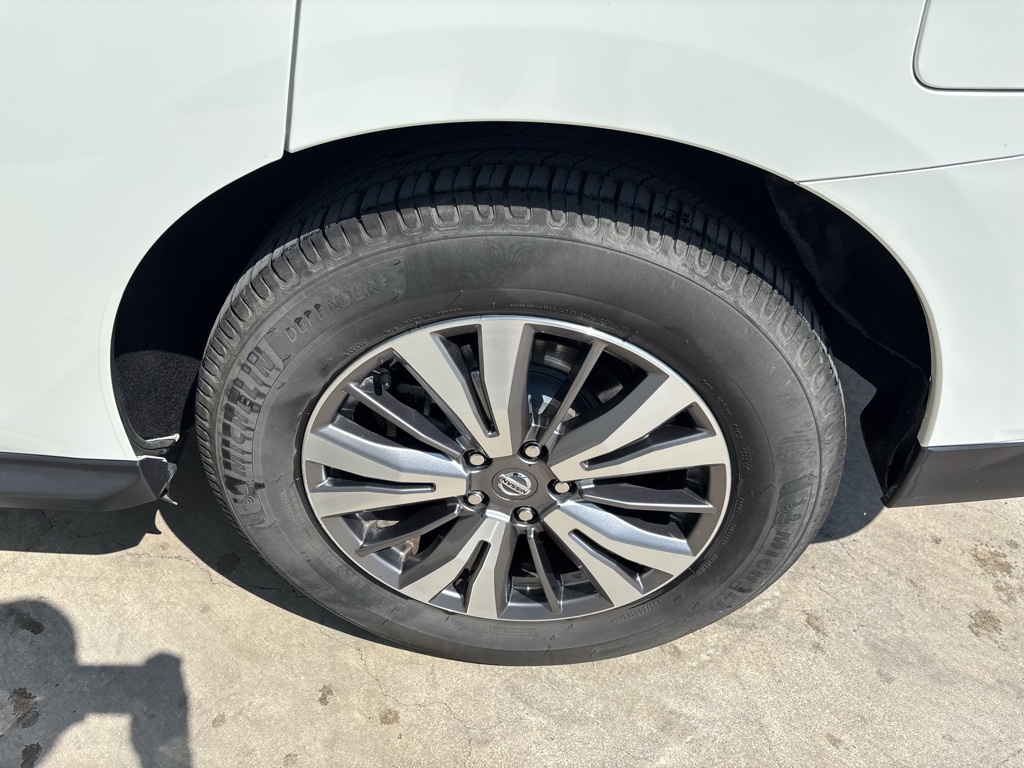 Used Car 2020 Nissan Pathfinder  Sl For Sale In Austin, Texas
