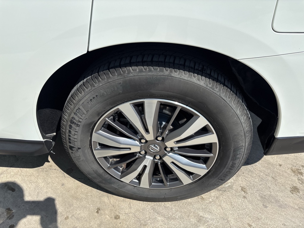 Used Car 2020 Nissan Pathfinder  Sl For Sale In Austin, Texas