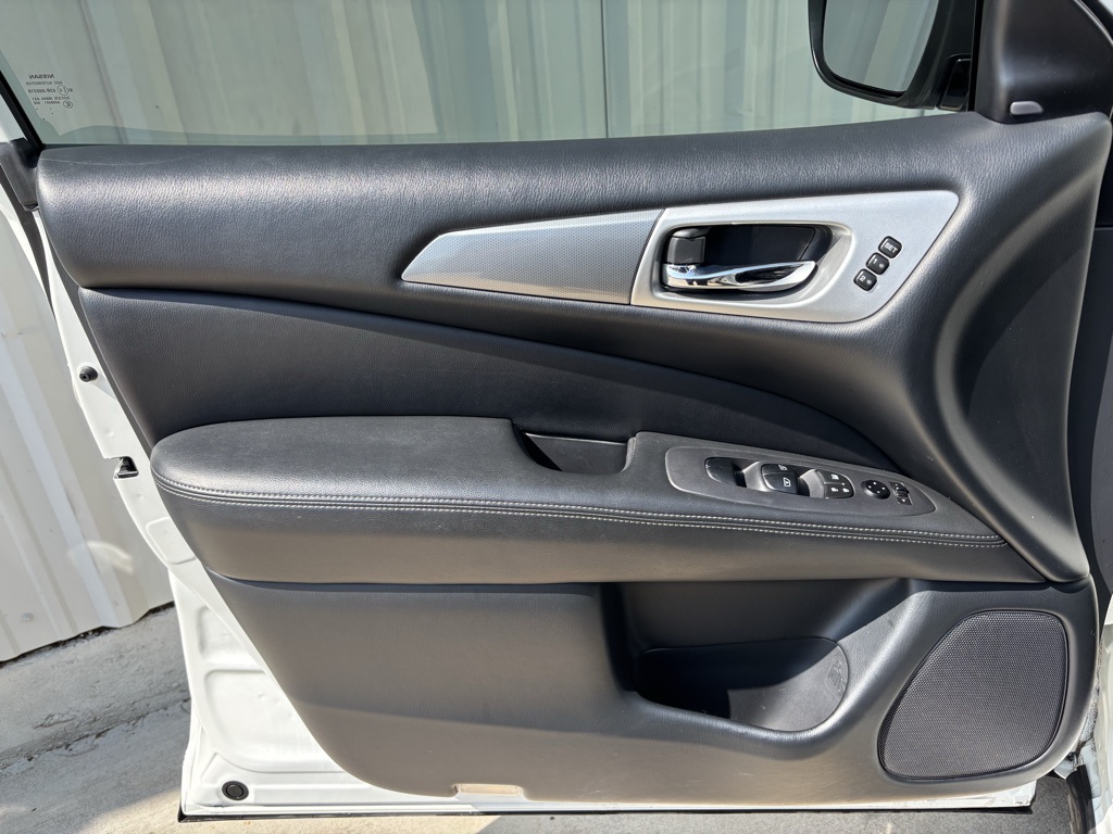 Used Car 2020 Nissan Pathfinder  Sl For Sale In Austin, Texas
