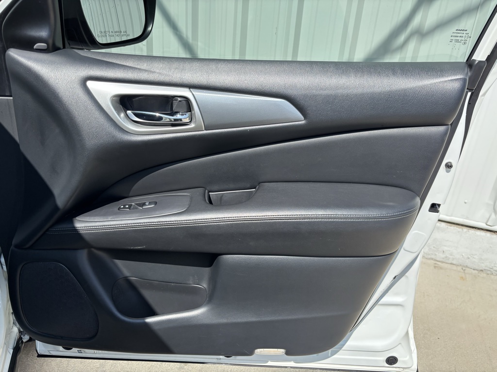 Used Car 2020 Nissan Pathfinder  Sl For Sale In Austin, Texas