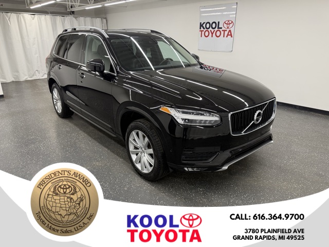 2018 Volvo XC90 T5 Momentum 7-Passenger AWD