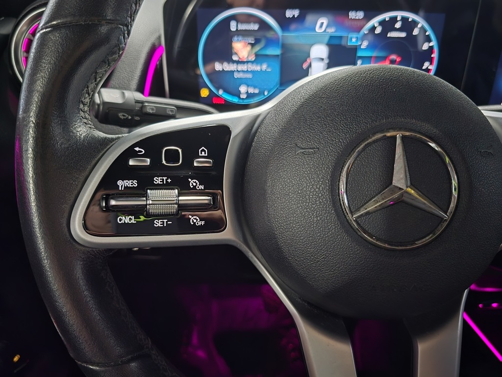 Thumbnail: 2020 Mercedes-Benz GLB - 16