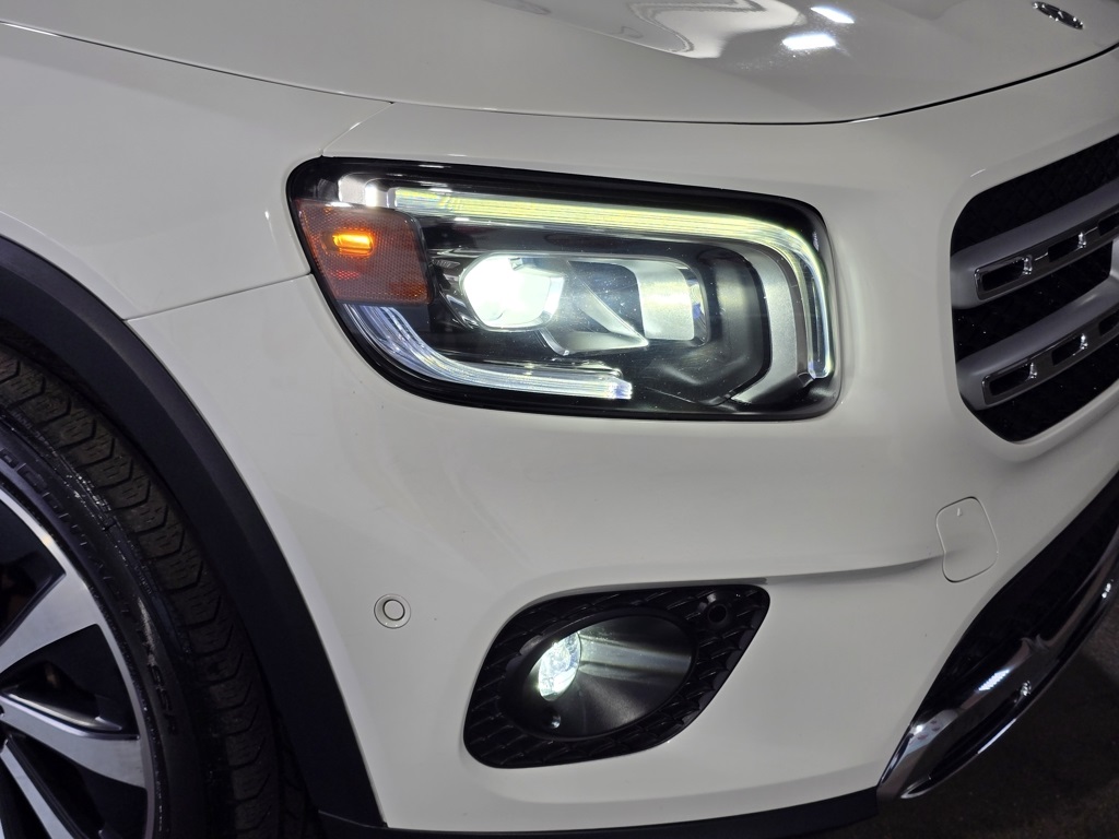 Thumbnail: 2020 Mercedes-Benz GLB - 5