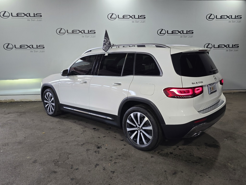 Thumbnail: 2020 Mercedes-Benz GLB - 8