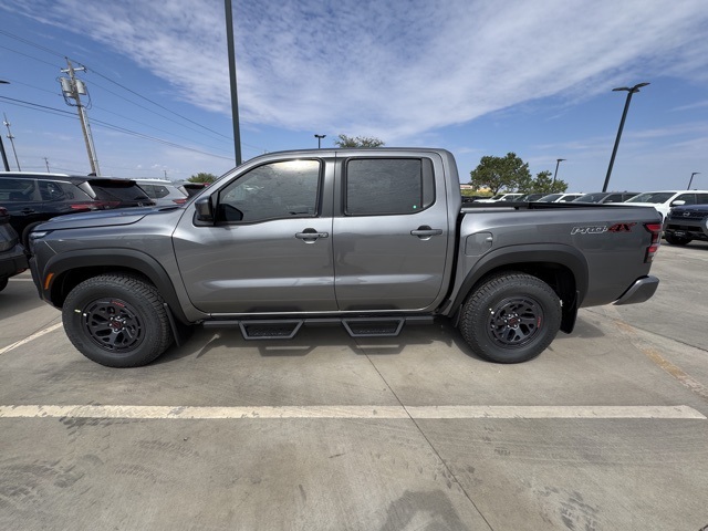 2026 Nissan Frontier PRO-4X photo 10