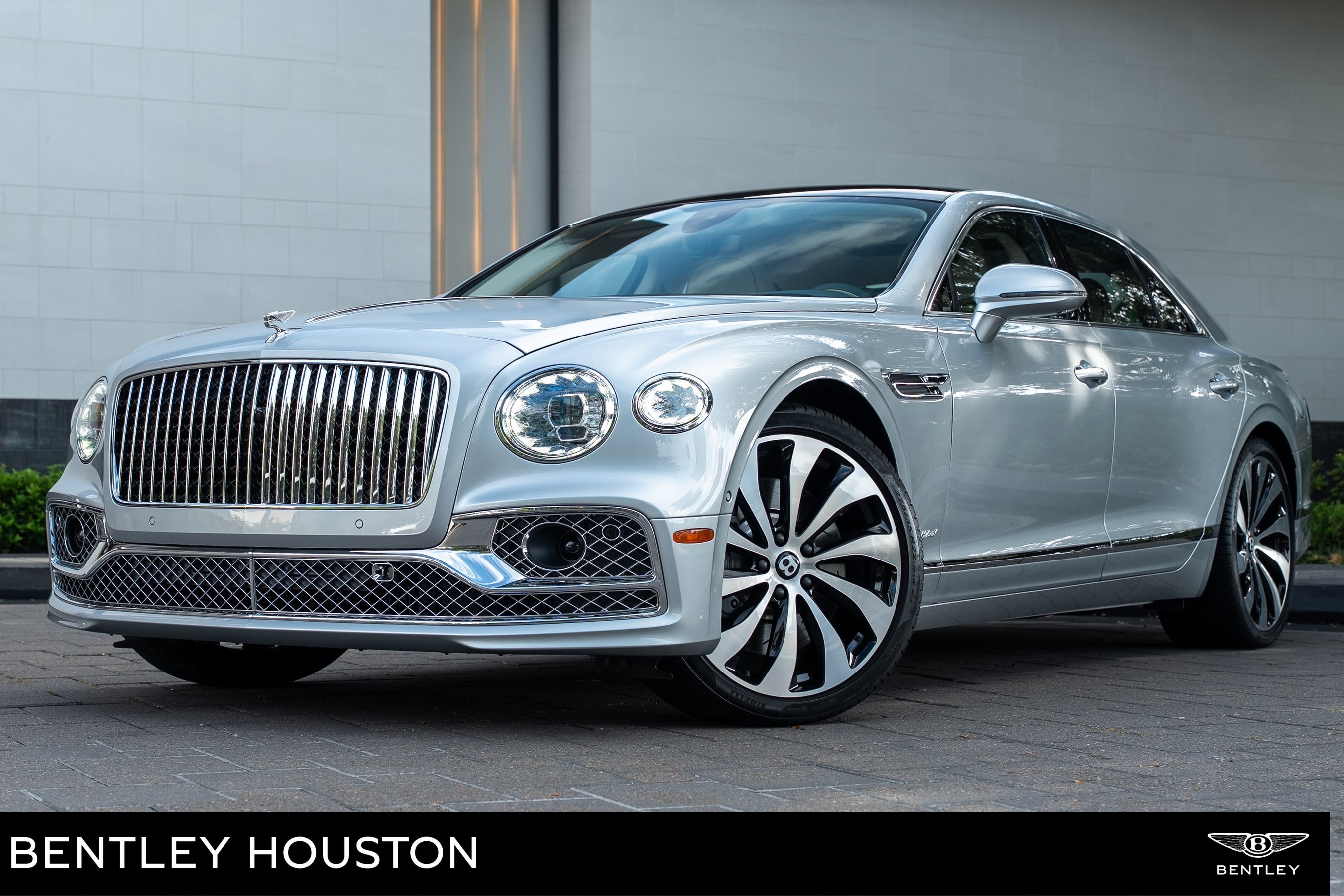 /2022 Bentley Flying-Spur Hybrid