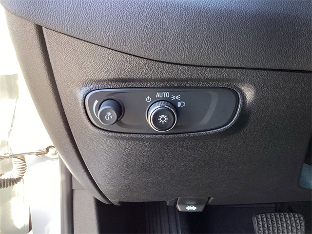 Used Car 2022 Chevrolet Equinox  Lt For Sale Under $25,000 In San Antonio, Texas