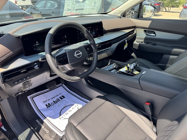 2026 Nissan Murano Platinum photo 2