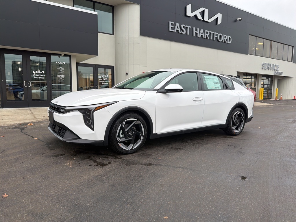 2025 Kia K4 EX's photo