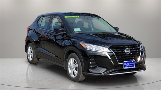 2025 Nissan Kicks Play